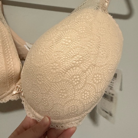 Chantelle Festivite Plunge Underwire Lace Bra Size 36DDD NWT C36820 - Picture 7 of 12